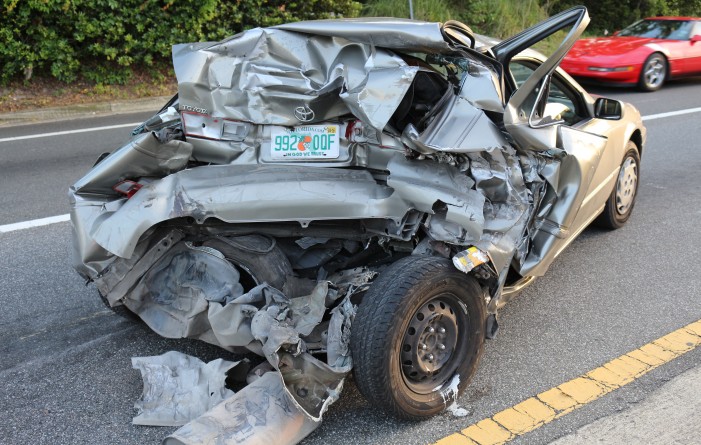 ocala news, county road 484, marion oaks, accident Car accident on CR 484, entrance of Marion Oaks
