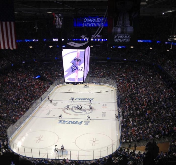 nhl, hockey, Chicago Blackhawks , Tampa Bay Lightning, ocal anews, ocala post, sports, Blackhawks rally late to win Game 1