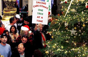 Grinch Governor Chafee Allows Christmas Tree