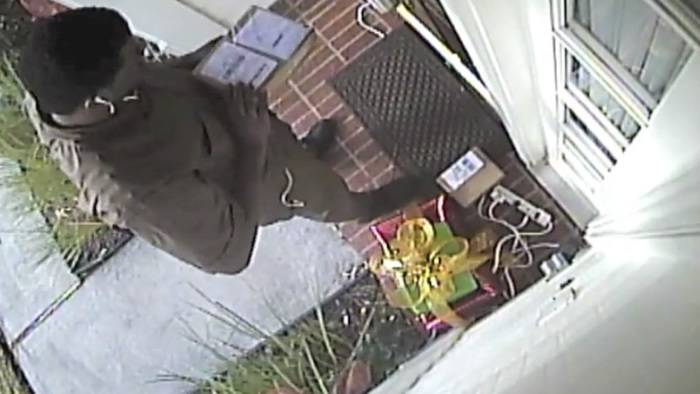 christmas theft, package on porch, ocala, ocala post, ocala news, op