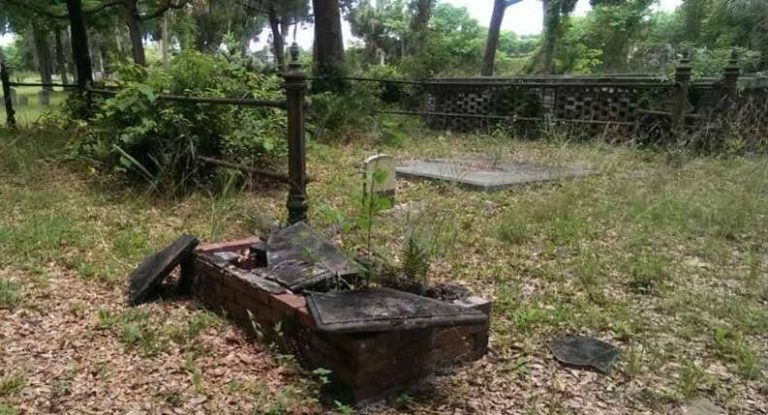 City of Ocala allowing historical cemetery to be destroyed