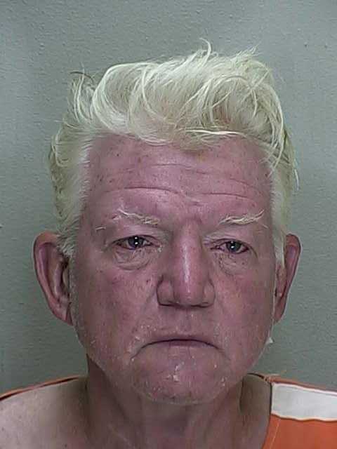 Ocala man pulls police dogs tail