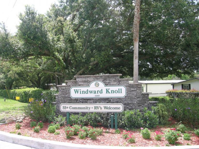 Windward Knoll: 55 plus community