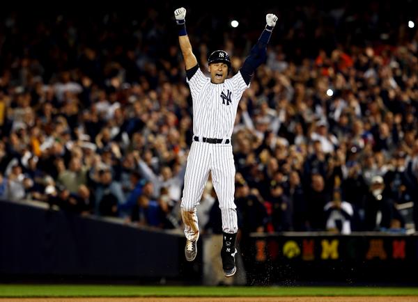 Jeter hits walk-off in final bat