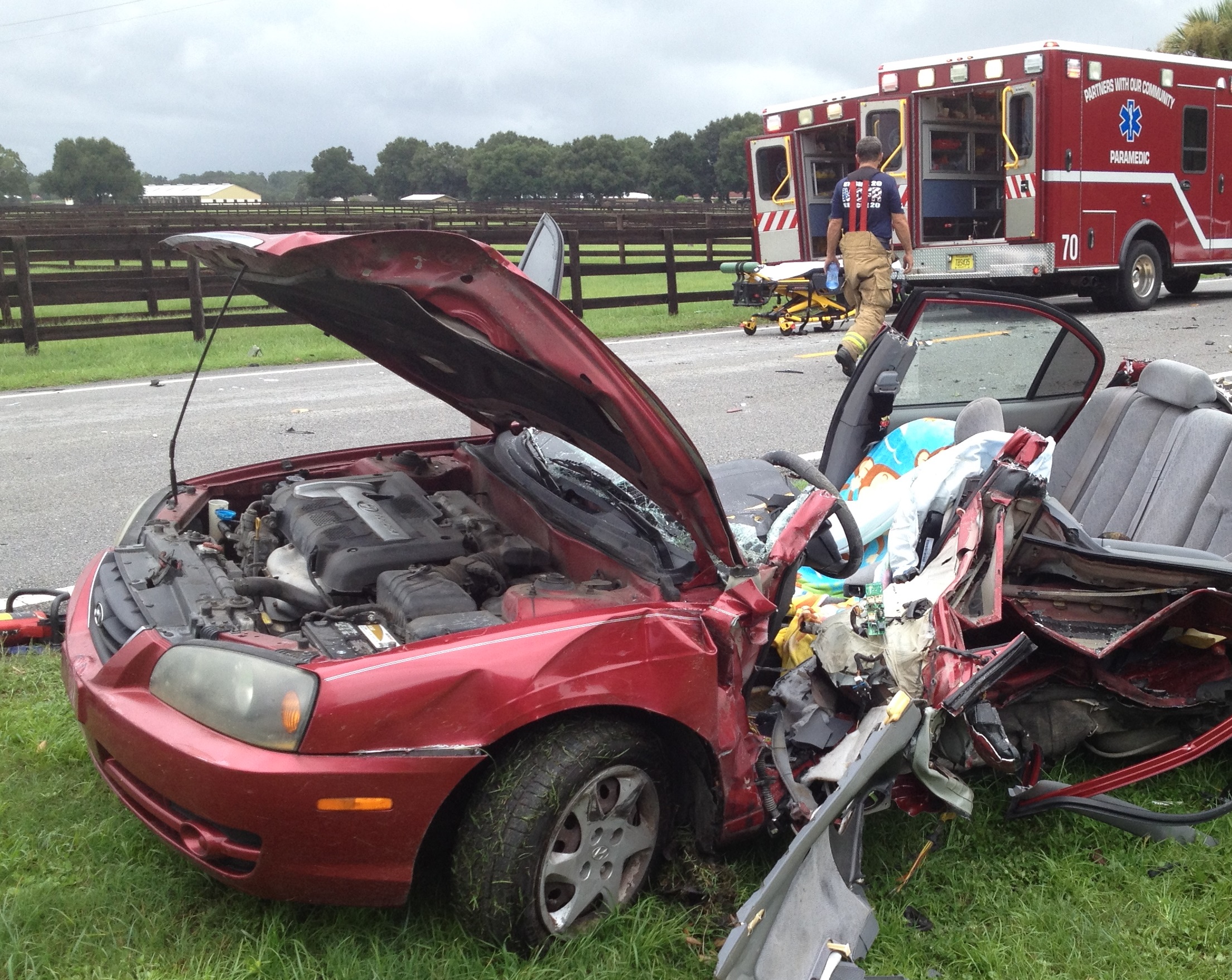 ocala news, marion county news, car accident, car crash, critical condition, crash on 225A in ocala