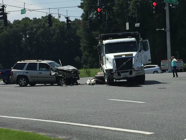 Traffic crash at 326 and 441