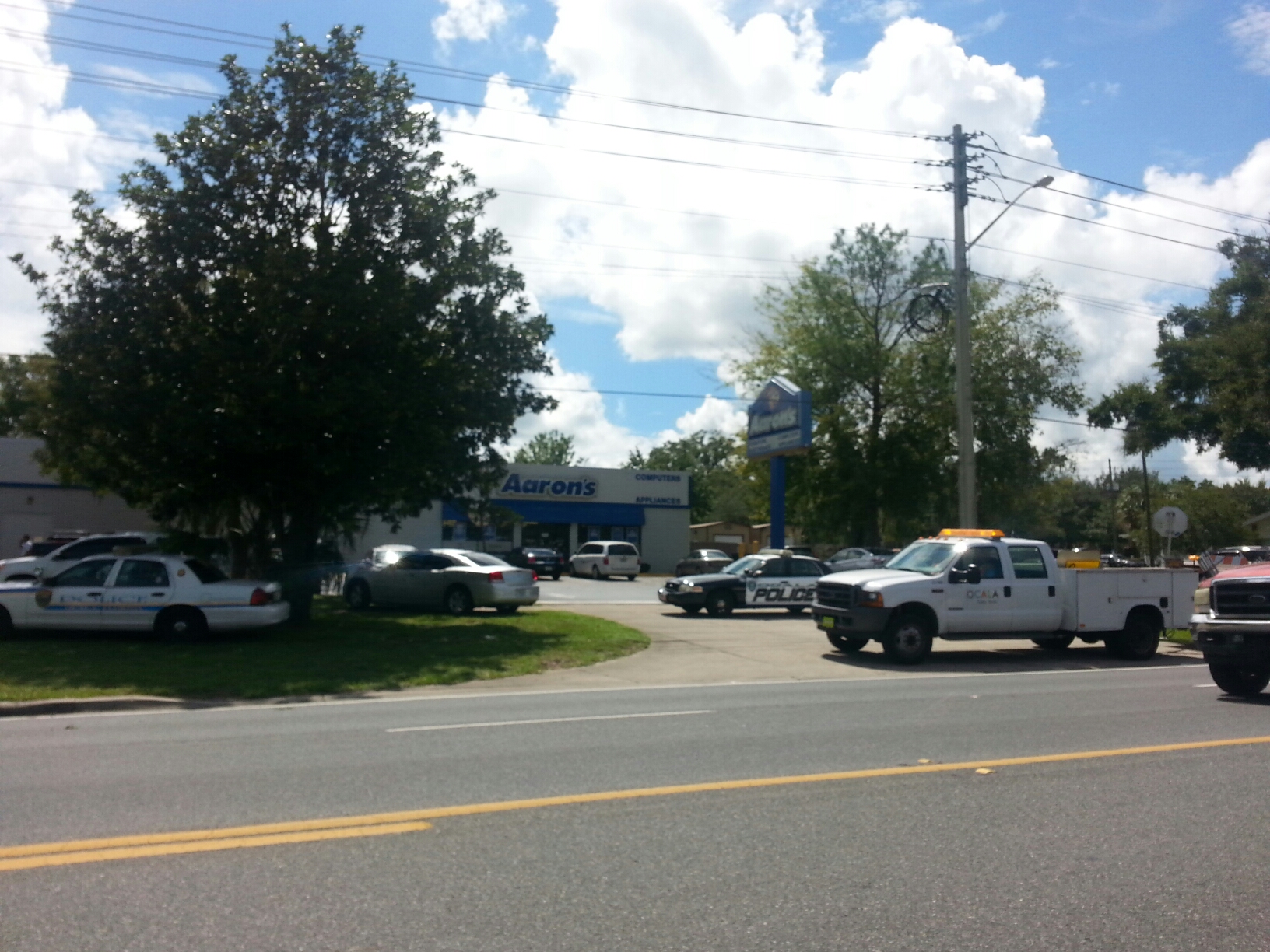 ocala library on lock down, suicide, opd swat, ocala library