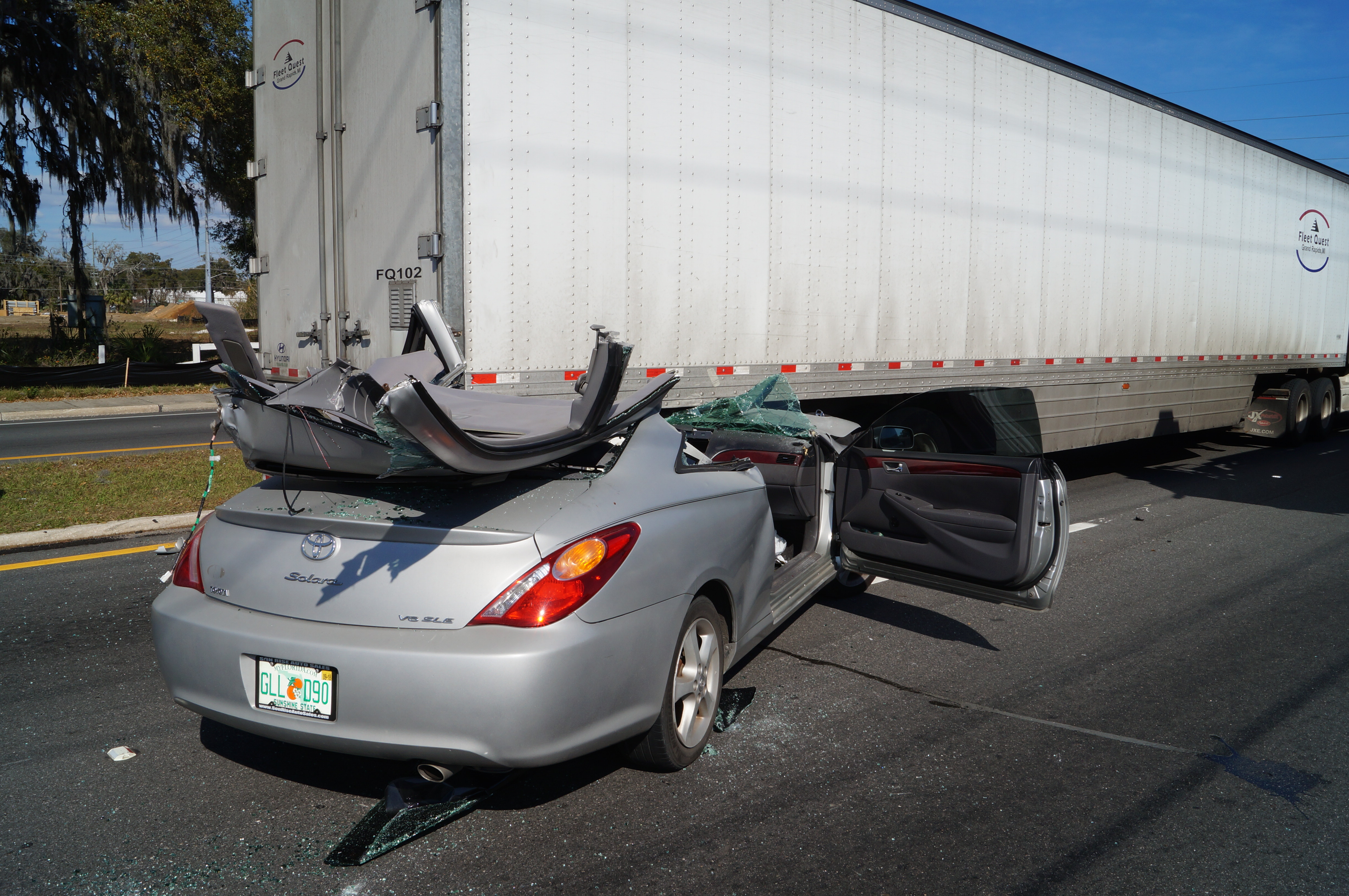 car crash, car accident, vehicle crash, crash on Us 27